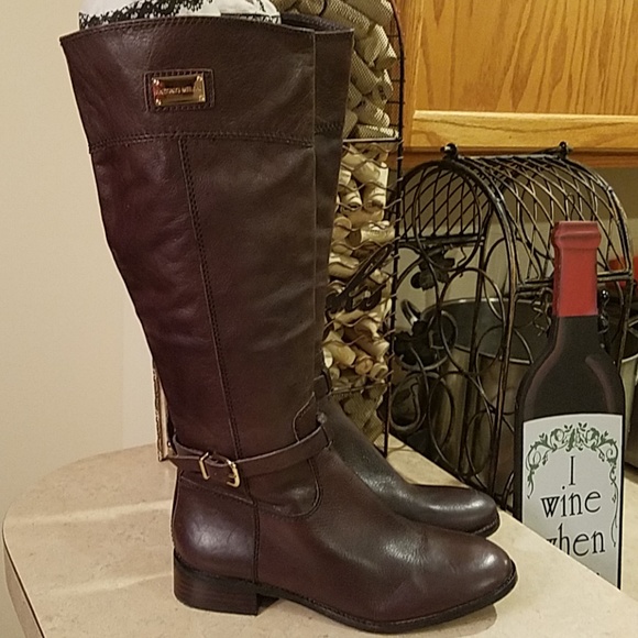 ANTONIO MELANI Shoes - Antonio Melani leather boots size 7.5